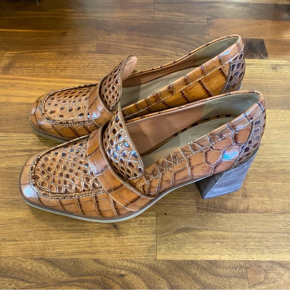 NEW Vince Camuto “Ezerna” Loafer Pump brown Snake 10 - Picture 3 of 6